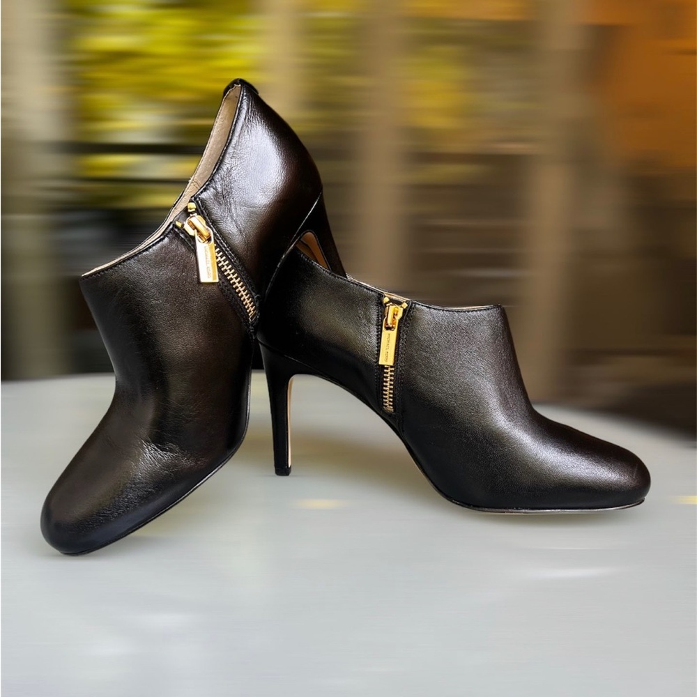 Black Michael Kors bootie